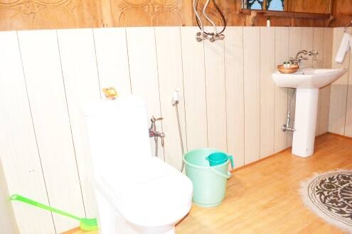 Royal Suites House Boat, Srinagar 5
